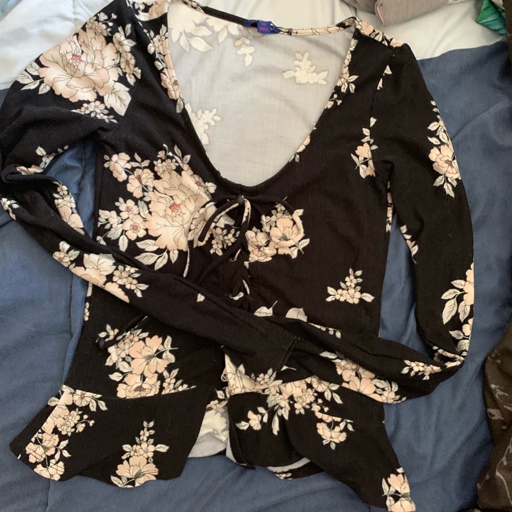 floral shirt